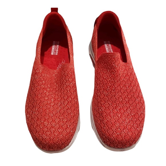 NEW Sketchers shoes red go walk size 9